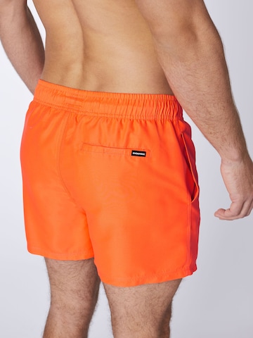 Regular Shorts de bain CHIEMSEE en orange
