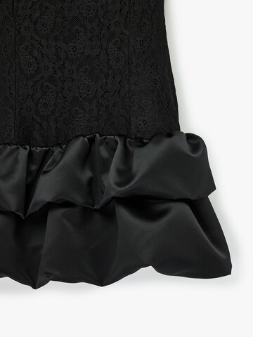 Koton Kleid in Schwarz