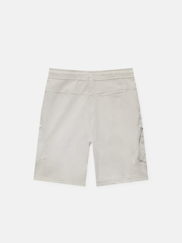 Pull&Bear Regular Shorts in Beige