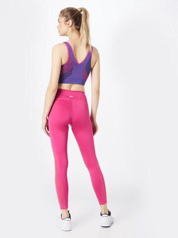 Skinny Pantaloni sportivi di Reebok in rosa