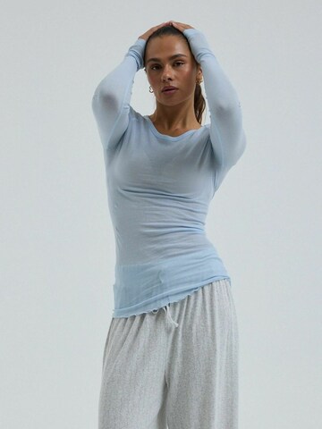 Haut ' Cotton ' Seamless Basic en bleu : devant