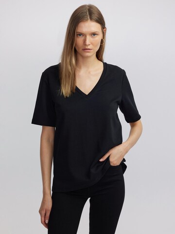 Ipekyol Shirt in Black: front