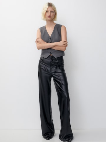 Pull&Bear Regular Pants in Black