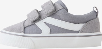 Next Tennarit värissä harmaa: etupuoli