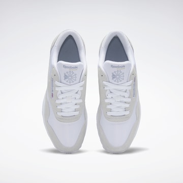 Baskets basses 'Classic' Reebok en blanc