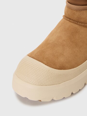 UGG Boots 'Cl Ultra Mini Weather Hybrid' σε καφέ