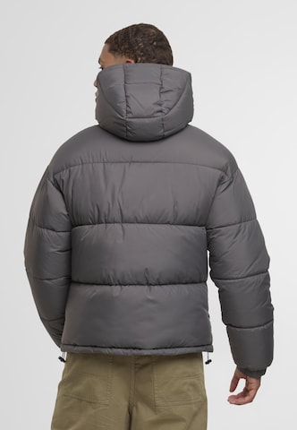 Urban Classics - Chaqueta de invierno en gris