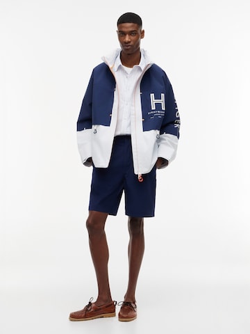 TOMMY HILFIGER Преходно яке в синьо