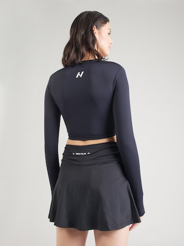 NEBBIA Skinny Sportshirt in Schwarz