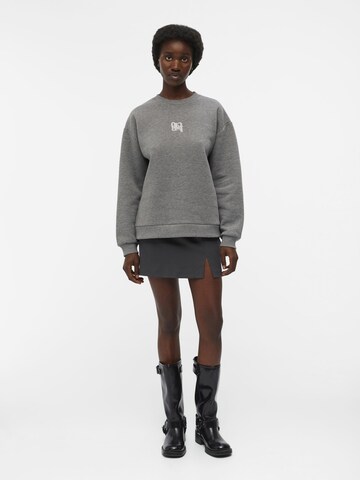 Sweat-shirt 'RORA' OBJECT en gris