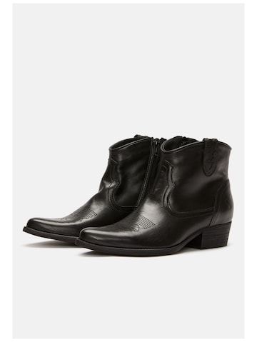 FELMINI Ankle Boots in Black