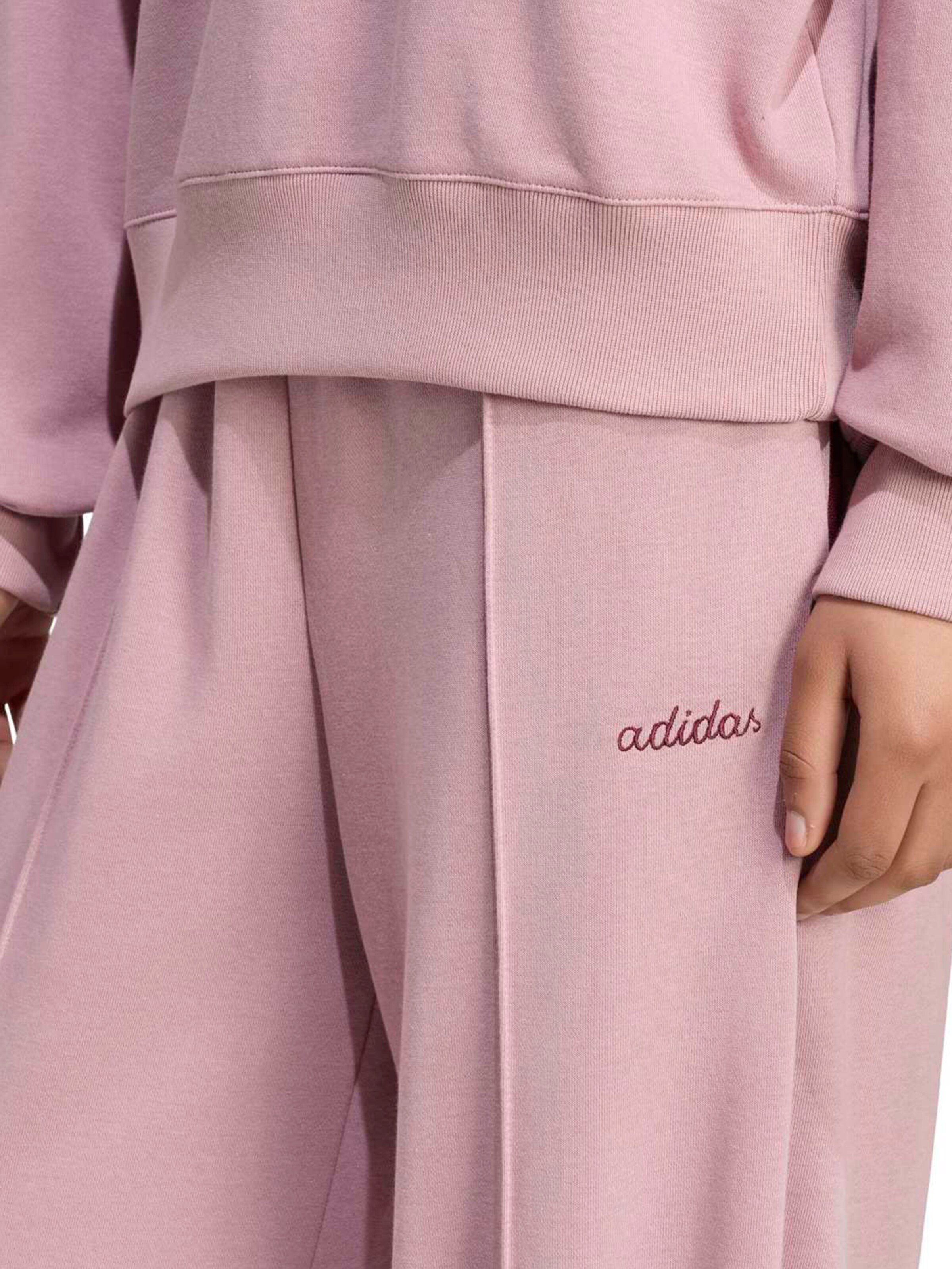 Wide Leg Pantalon de sport 'Seasonal Essentials' ADIDAS SPORTSWEAR en violet