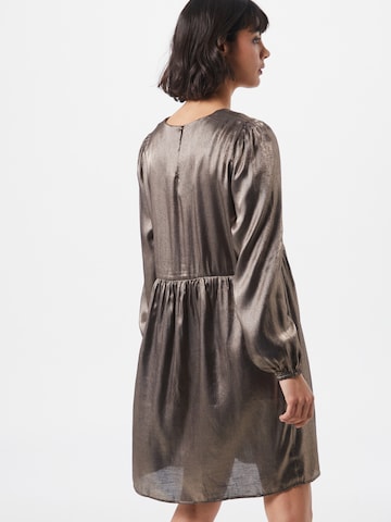 Kaffe - Vestido 'Neville' en bronce