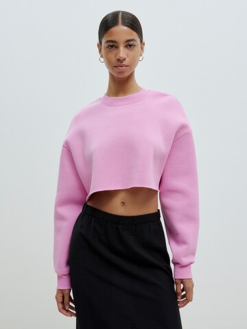 EDITED Sweatshirt 'Maxie' in Pink: front