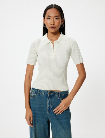 Koton Sweater in White: front