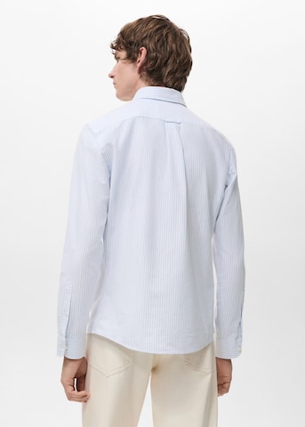 MANGO MAN Regular fit Button Up Shirt in Blue