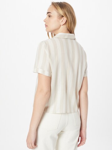 Chemisier 'JENA' VERO MODA en blanc