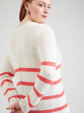 Pull-over 'New Foxy' ONLY Carmakoma en blanc