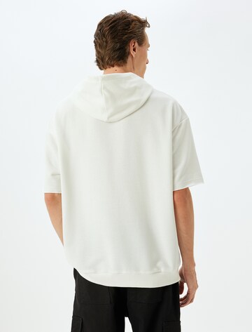 Koton Sweatshirt in White