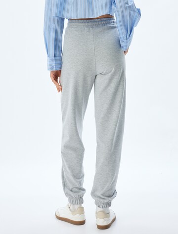 Koton Tapered Broek in Grijs