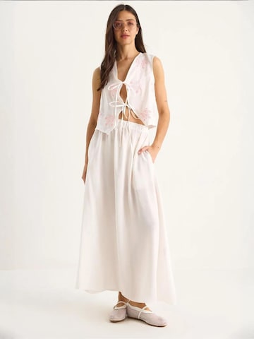 Costume Bianco Lucci en beige : devant