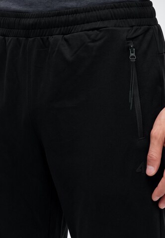 4F Tapered Sportbroek in Zwart