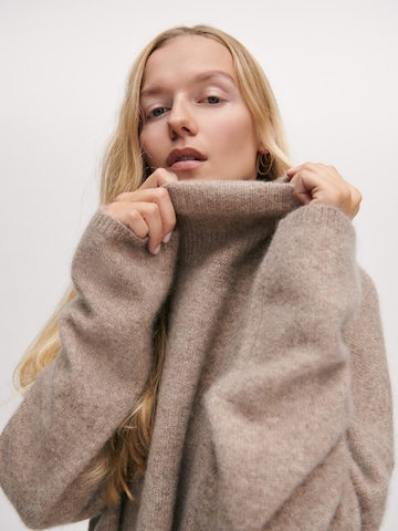 Pullover 'Freya' di ABOUT YOU x Marie von Behrens in beige