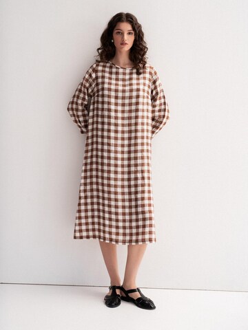 AmourLinen Jurk 'Amalia' in Bruin