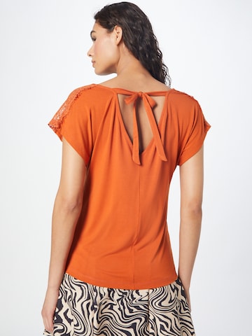 T-shirt 'Ilse' ABOUT YOU en orange