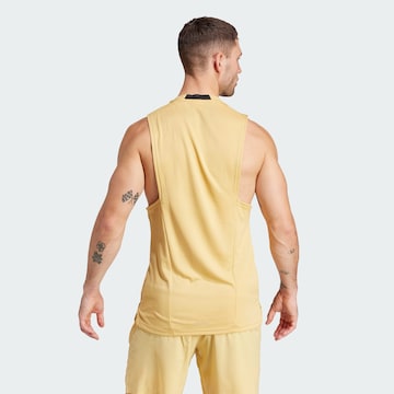 ADIDAS PERFORMANCE - Camiseta funcional 'Designed for Training' en amarillo