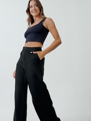 Tussah Wide leg Broek 'TRISHA' in Zwart