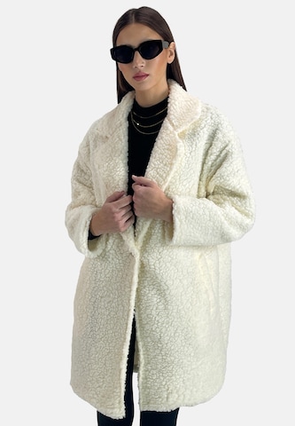 Elara Mantel in Weiß: Vorderseite