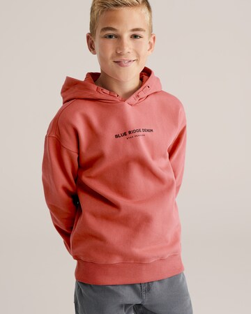 WE Fashion Sweatshirt in Red: front