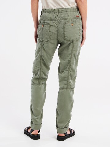 PROTEST Regular Broek 'PRTLEAF' in Groen