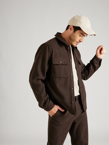 ABOUT YOU x Jaime Lorente Regular fit Between-season jacket 'Marco' in Brown: front