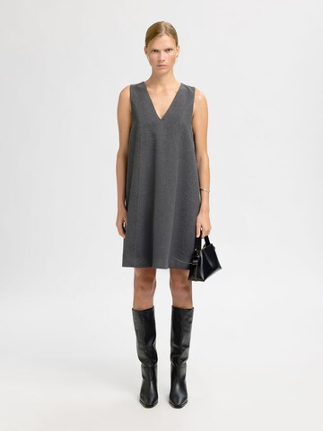 SELECTED Kjole i grå