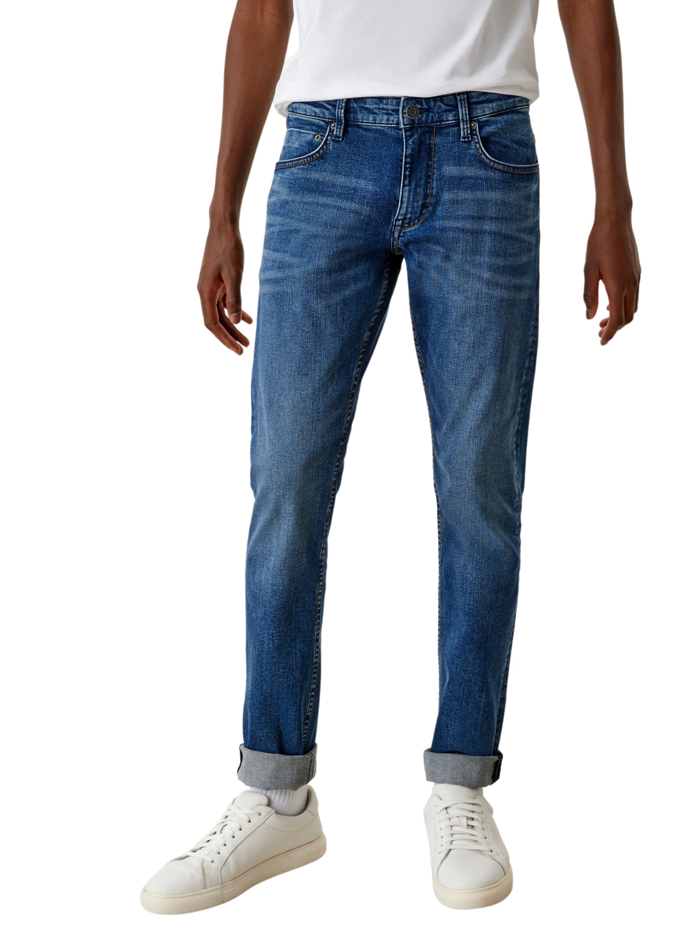 Coupe slim Jean QS en bleu : devant