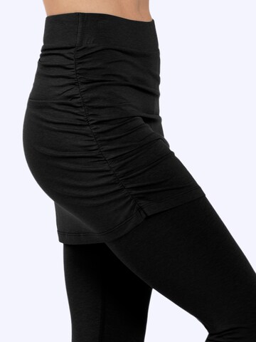 Magadi Slimfit Sporthose 'Carla' in Schwarz