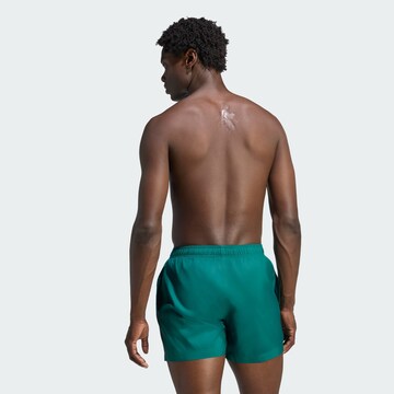 žalia ADIDAS SPORTSWEAR Maudymosi šortai 'Ess'