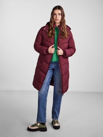 PIECES Winter Coat 'Jamilla' in Red