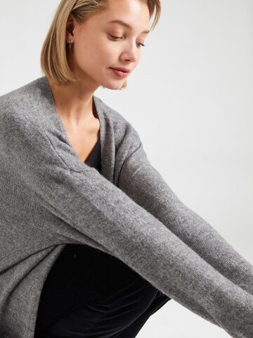 Cardigan 'BALIS' Y.A.S en gris