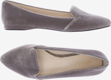 Nine West Flats & Loafers in 38 in Grey: front