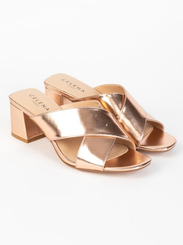 Celena Mules 'Carah' in Gold