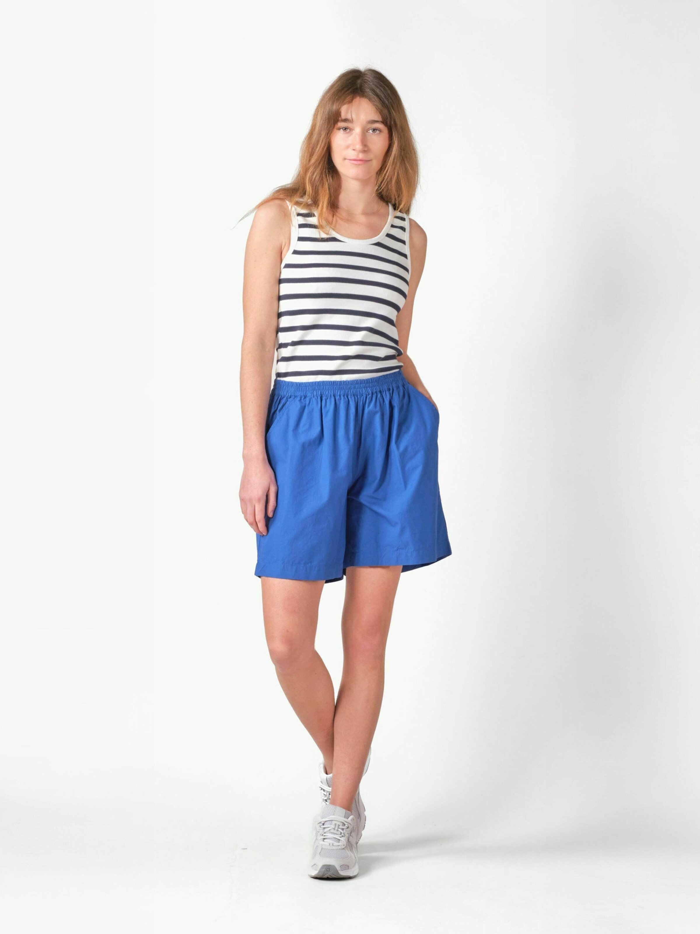 Regular Pantalon ' Caramalla ' Klitmøller Collective en bleu : devant