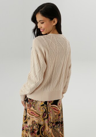 Aniston SELECTED Strickjacke in Beige