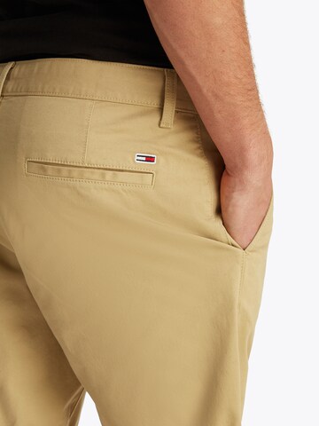 Tommy Jeans Slim fit Chino trousers 'Scanton' in Beige