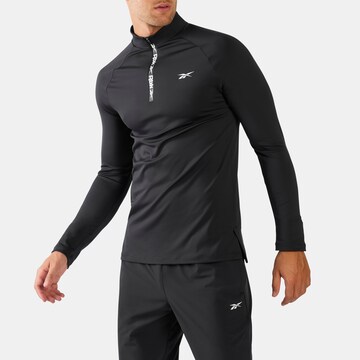 Reebok Shirt in Schwarz: Vorderseite