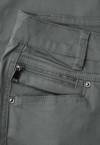 STREET ONE Slim fit Pants in Green