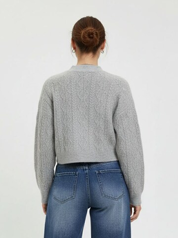 studioselect Pullover 'Larina' in Grau