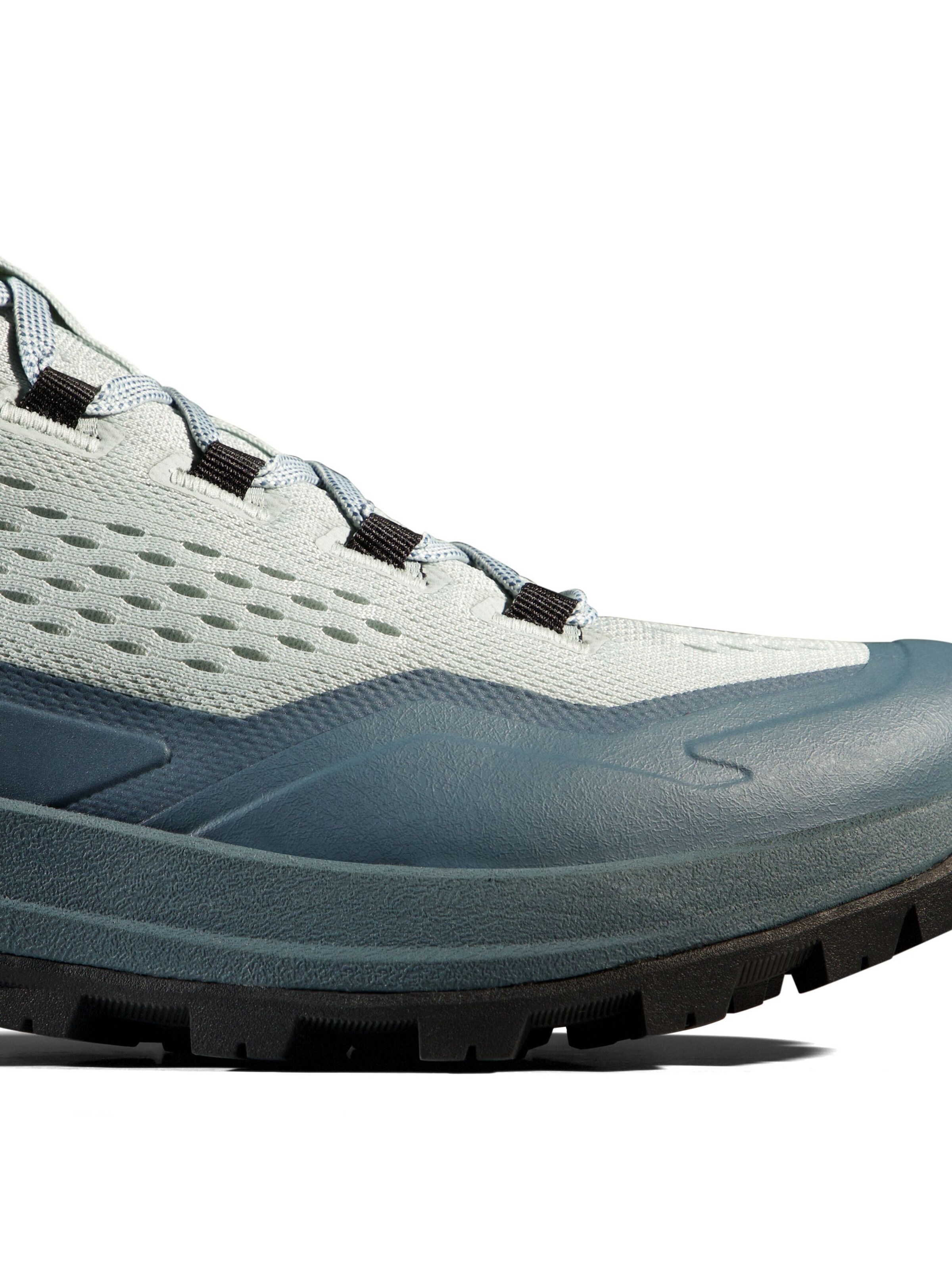 MAMMUT Flats 'Sertig III' in Green